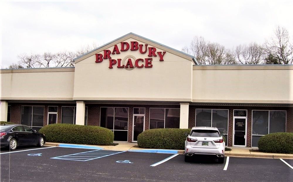 Bradbury Place: 266 - 274 Interstate Highway Park Loop, Prattville, AL 36066